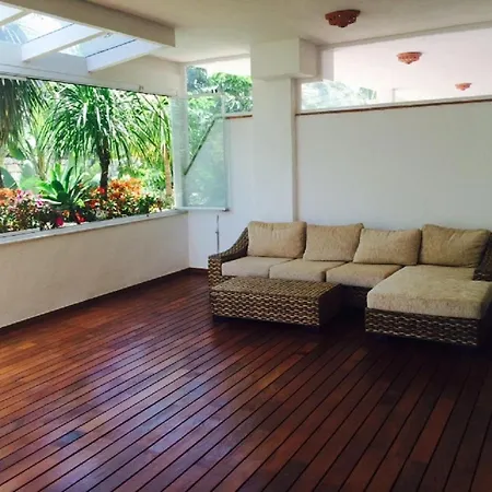 Lomas Del Rey Apartment
