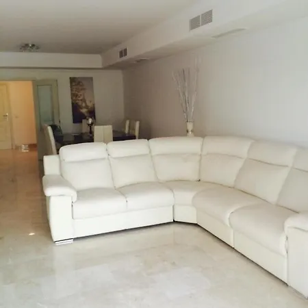 Apartment Lomas Del Rey