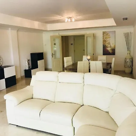 Apartment Lomas Del Rey *