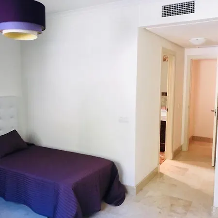 Lomas Del Rey Apartment *