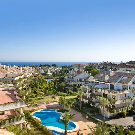 Lomas Del Rey Апартаменты *